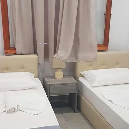 Strawberry Skiathos Ajía Paraszkeví Kültér fotó
