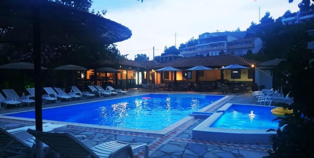 Strawberry Skiathos Ajía Paraszkeví Kültér fotó