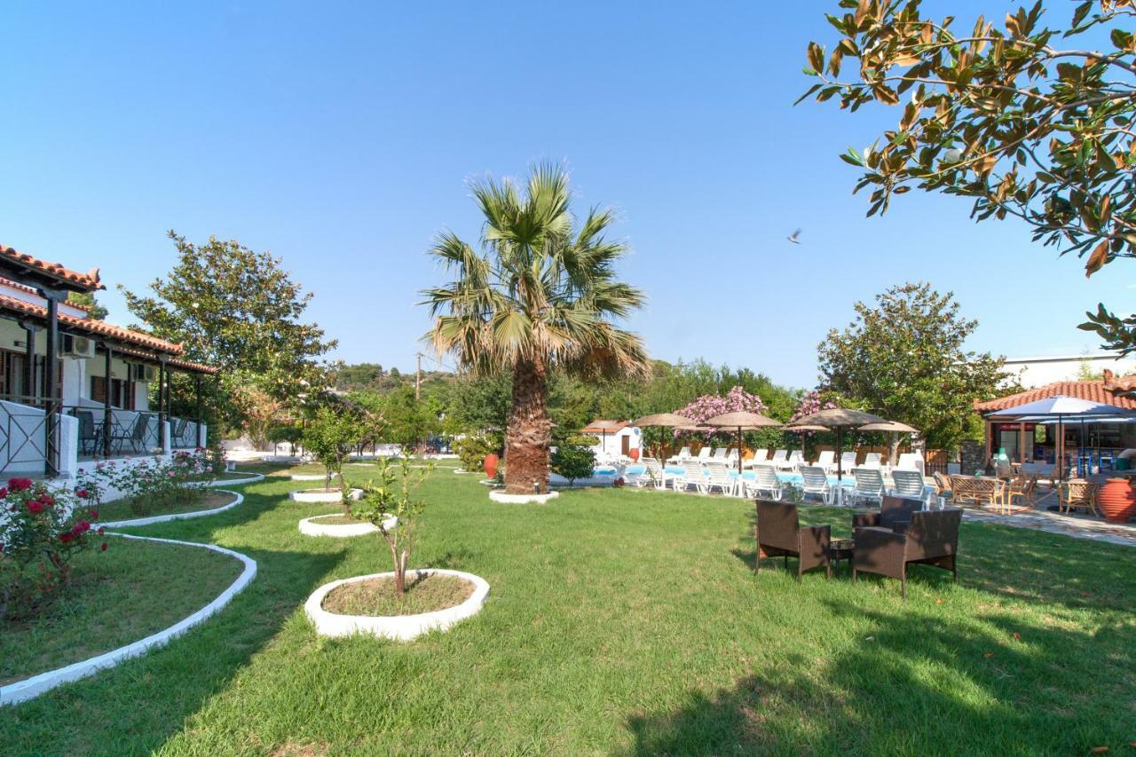 Strawberry Skiathos Ajía Paraszkeví Kültér fotó