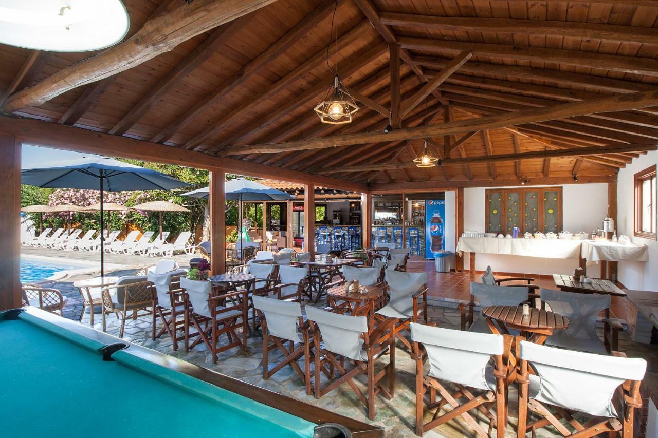 Strawberry Skiathos Ajía Paraszkeví Kültér fotó