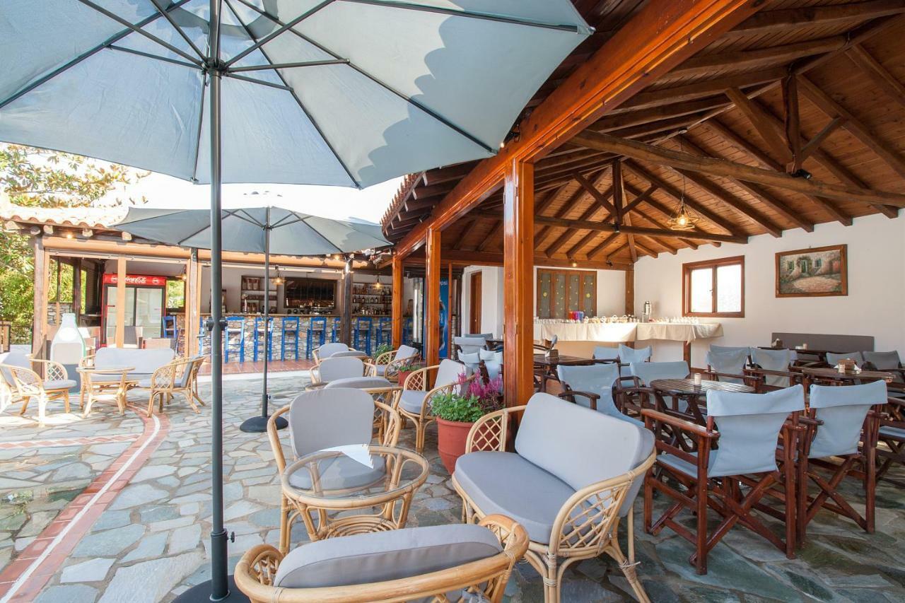 Strawberry Skiathos Ajía Paraszkeví Kültér fotó