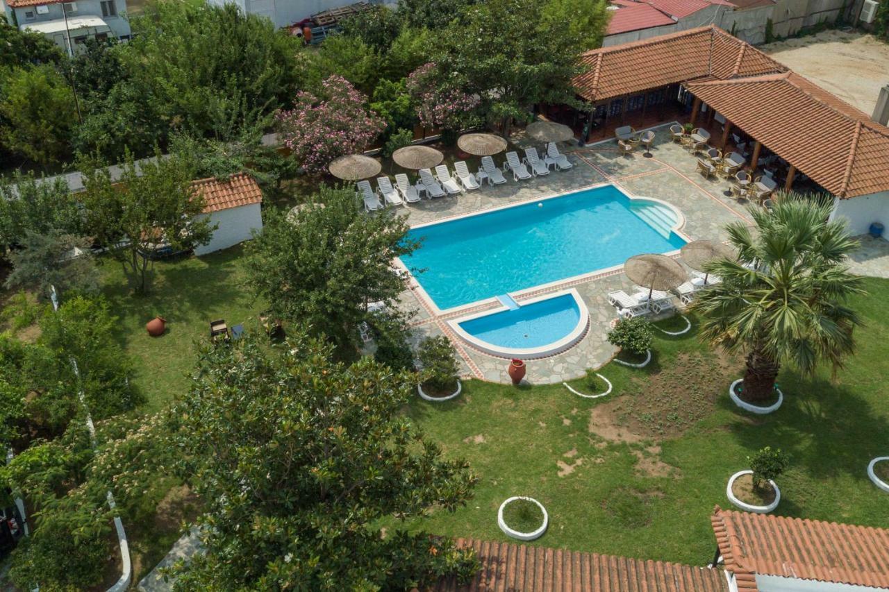 Strawberry Skiathos Ajía Paraszkeví Kültér fotó